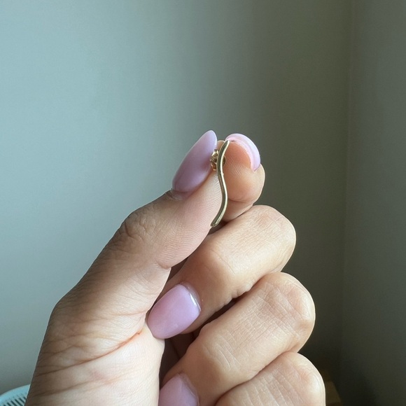 Kbh Jewels 14k gold S climber earring - Picture 5 of 5